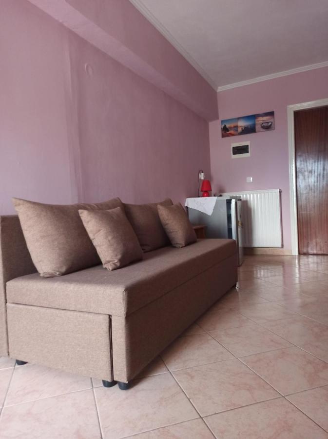 شقة Dimitris House Petriti المظهر الخارجي الصورة