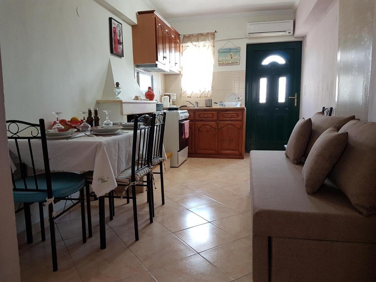 شقة Dimitris House Petriti المظهر الخارجي الصورة