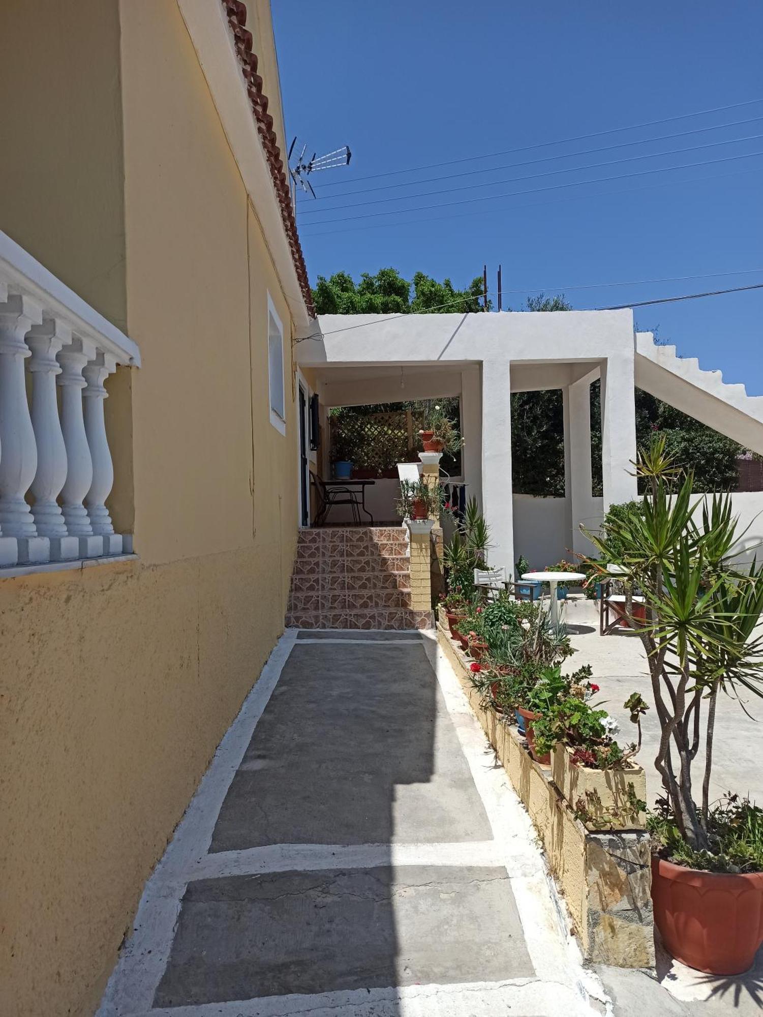 شقة Dimitris House Petriti المظهر الخارجي الصورة
