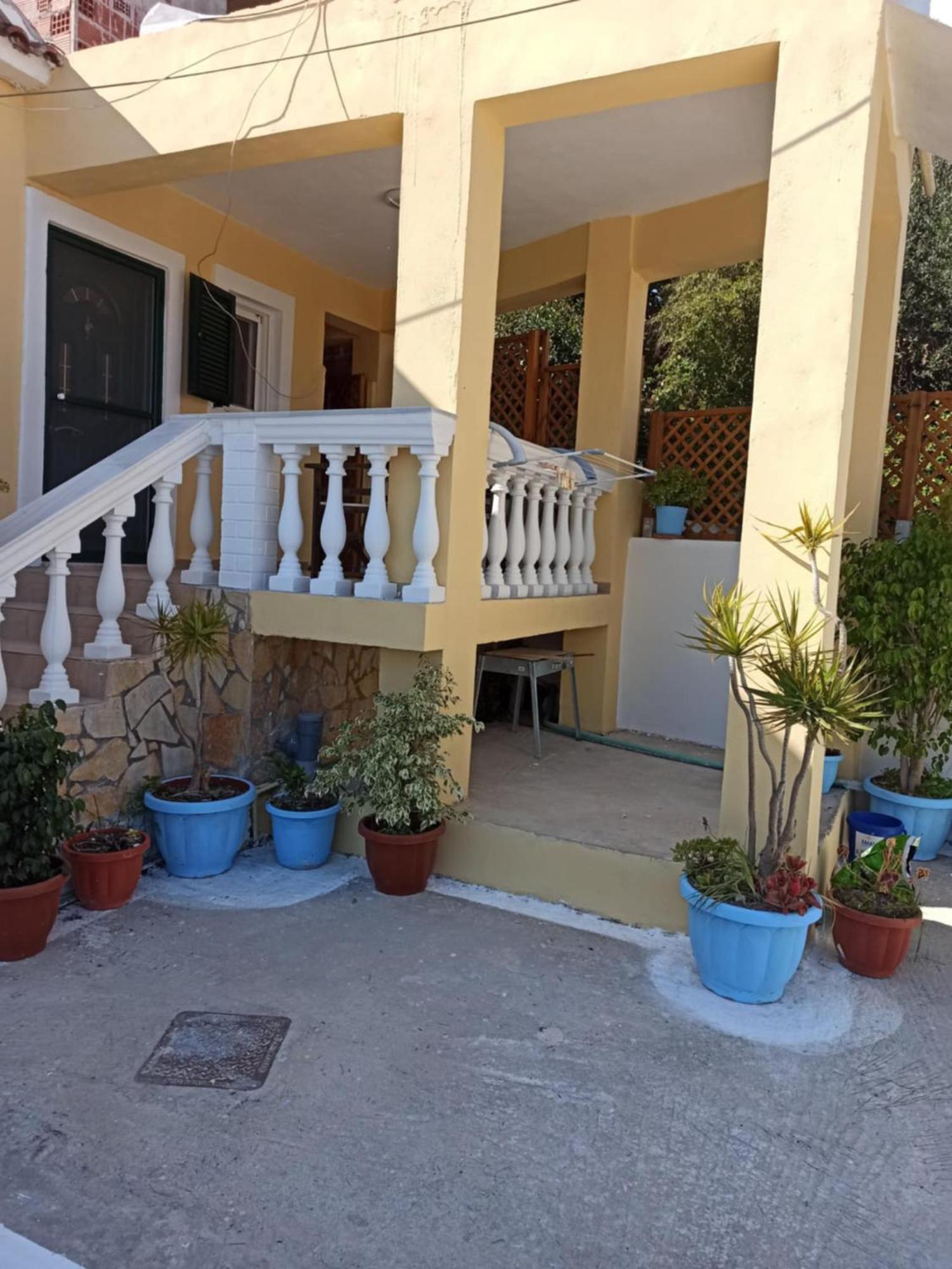 شقة Dimitris House Petriti المظهر الخارجي الصورة